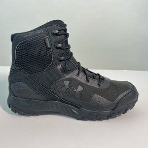 Under Armour boots size 10